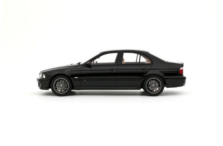 BMW E39 M5 Black Saphire Metallic 475 2000