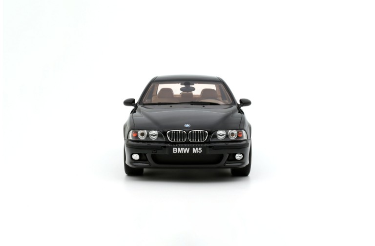 BMW E39 M5 Black Saphire Metallic 475 2000
