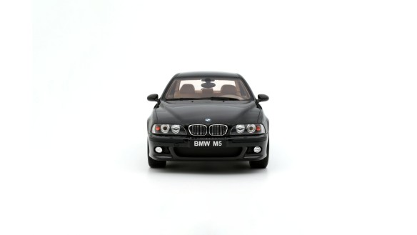 BMW E39 M5 Black Saphire Metallic 475 2000