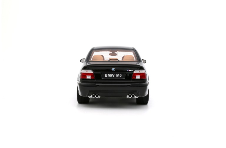 BMW E39 M5 Black Saphire Metallic 475 2000