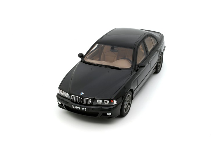 BMW E39 M5 Black Saphire Metallic 475 2000