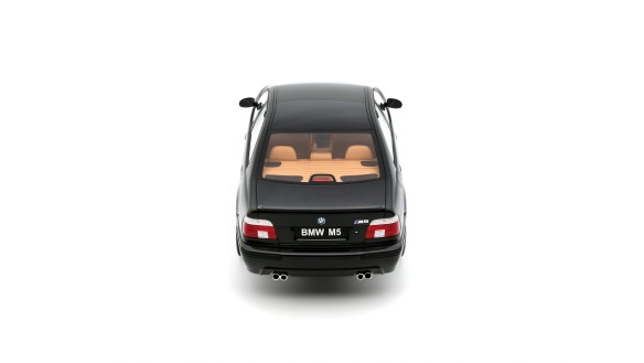 BMW E39 M5 Black Saphire Metallic 475 2000