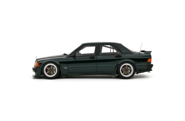 RAUH-Welt Republik RWR 190E 2.5-16 Porsche racing green Metallic 22G 2025
