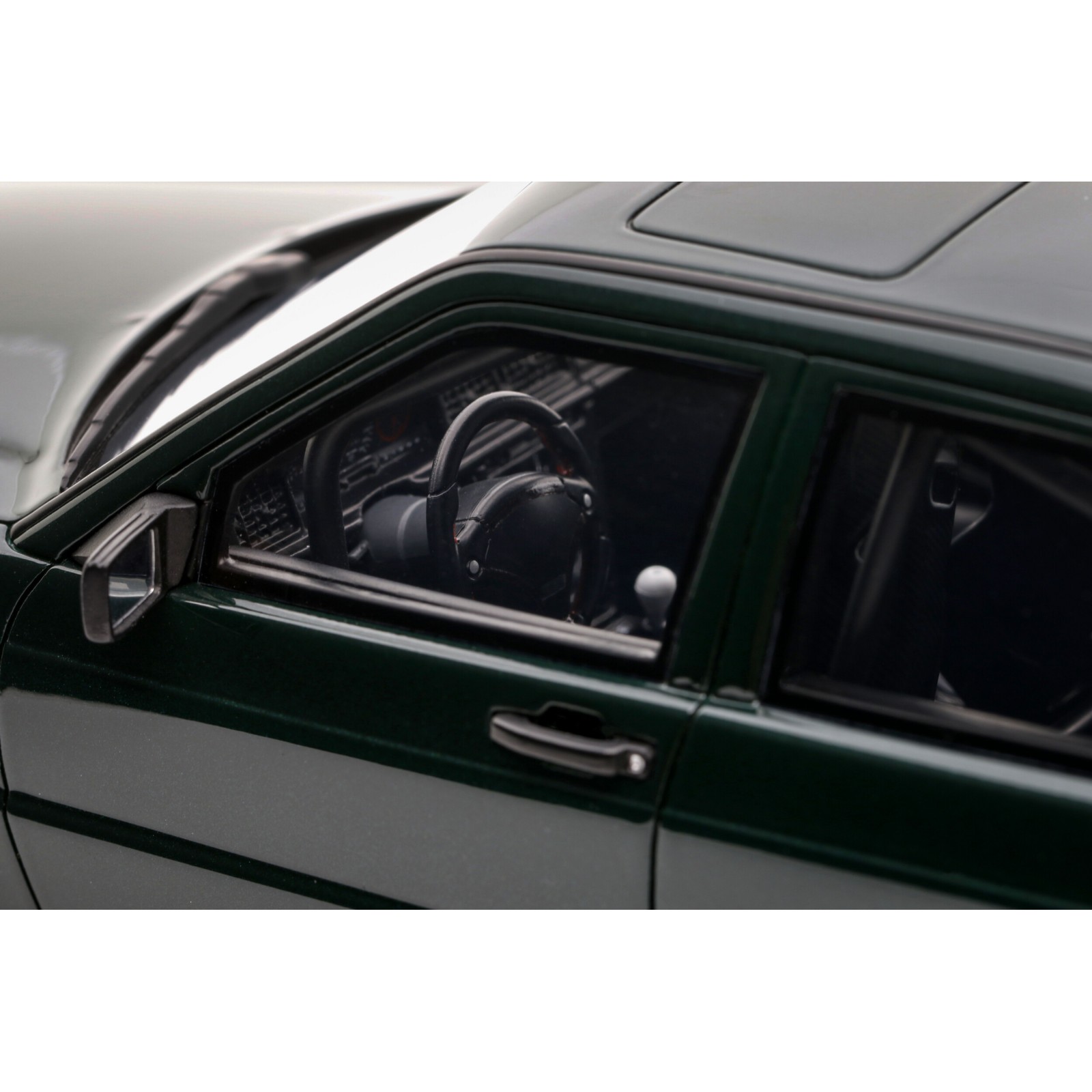 RAUH-Welt Republik RWR 190E 2.5-16 Porsche racing green Metallic 22G 2025