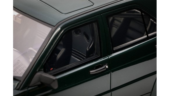 RAUH-Welt Republik RWR 190E 2.5-16 Porsche racing green Metallic 22G 2025