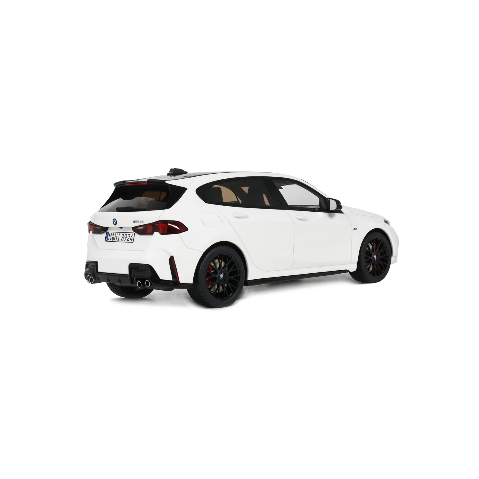 BMW M135 xDrive Alpine White solid 2024