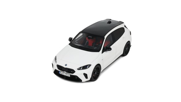 BMW M135 xDrive Alpine White solid 2024