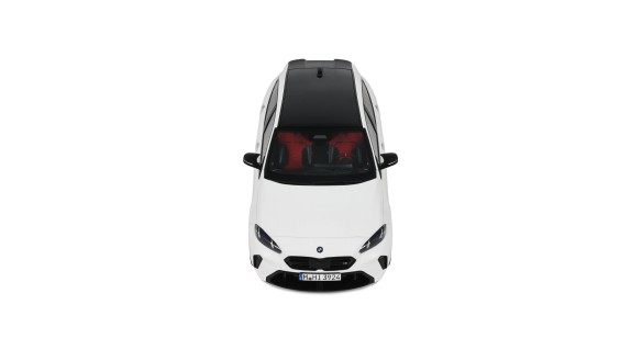 BMW M135 xDrive Alpine White solid 2024
