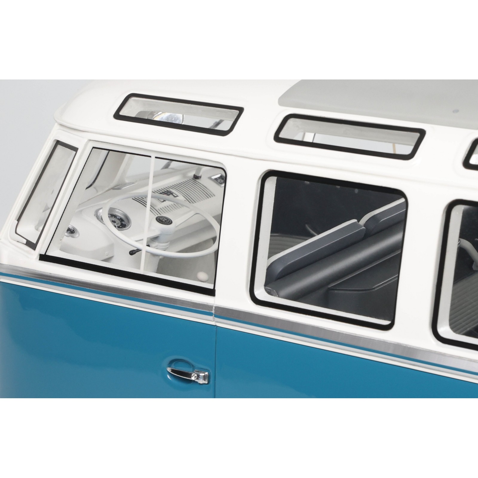 Volkswagen Combi T1Samba Bus RegattaBlau