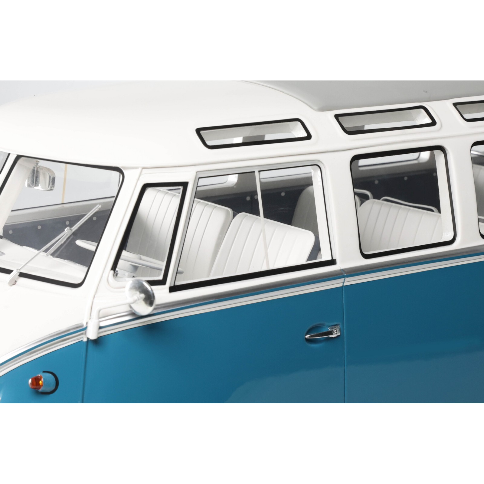 Volkswagen Combi T1Samba Bus RegattaBlau