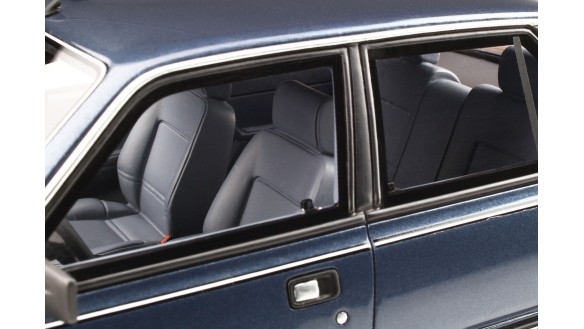 Peugeot 505 V6 Bleu Delft 1987