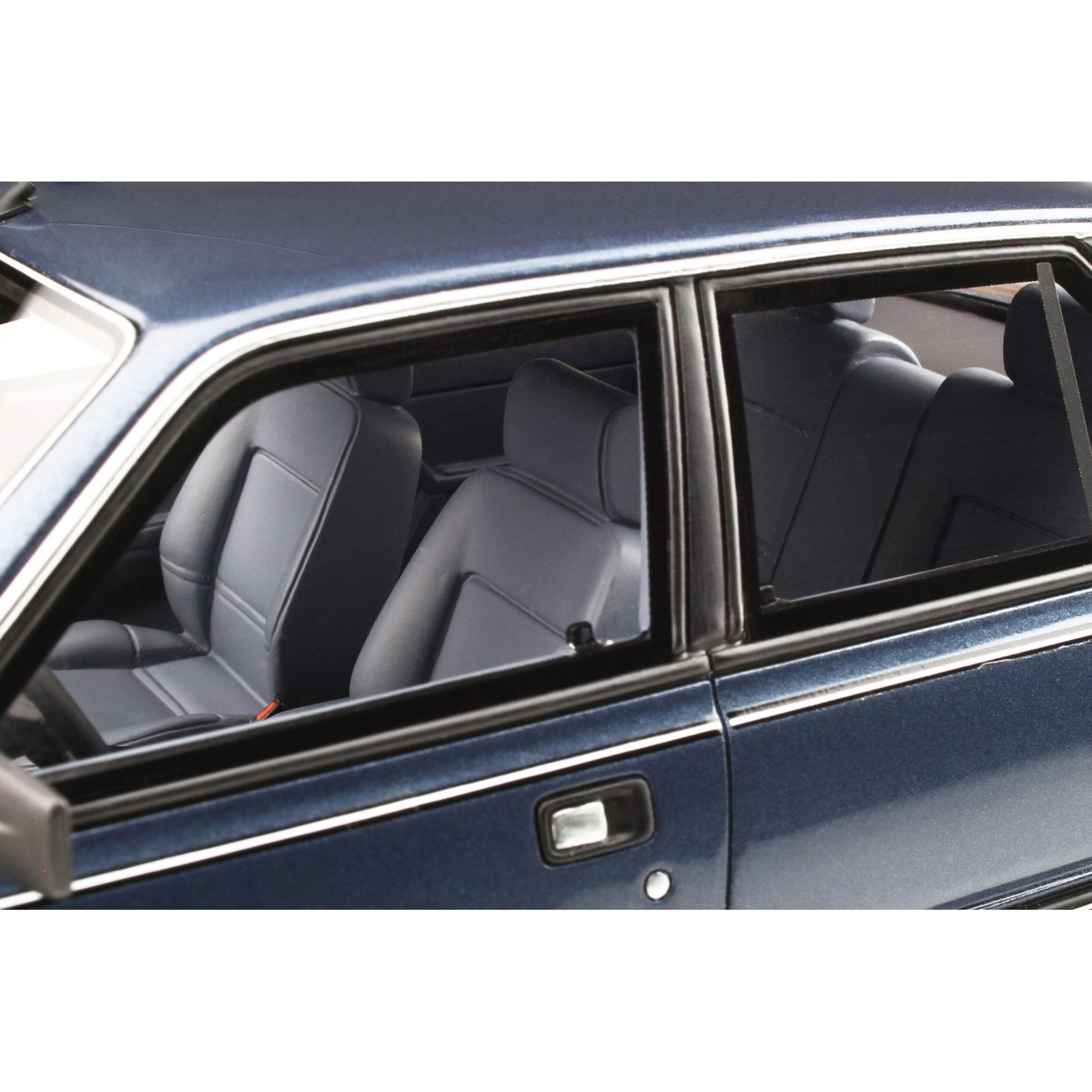 Peugeot 505 V6 Bleu Delft 1987