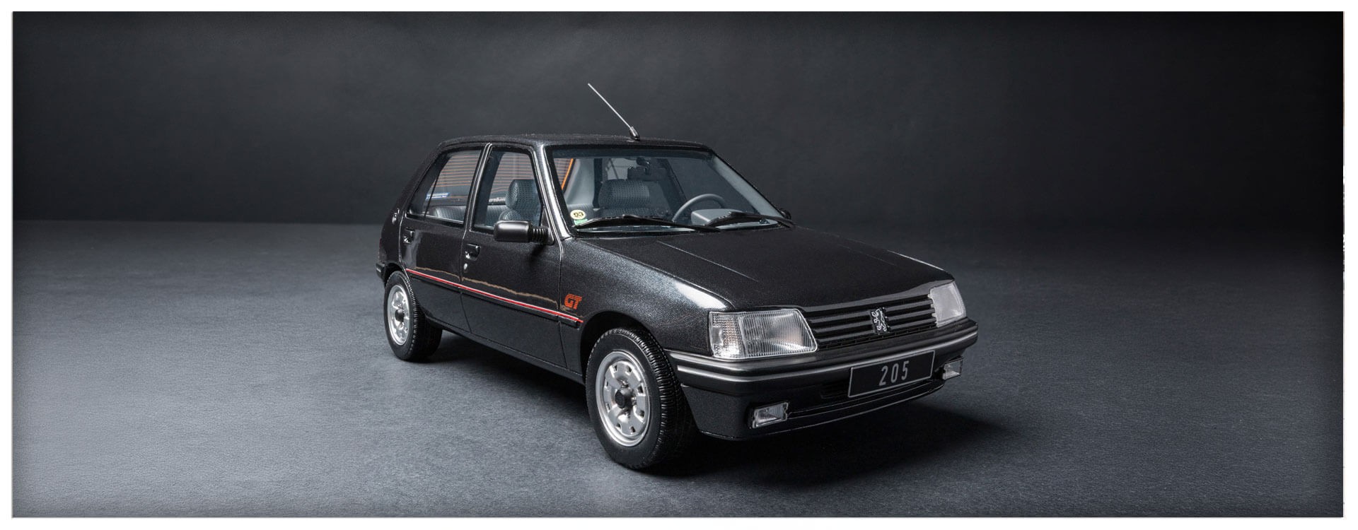 CONCOURS TERMINÉ  :  GAGNER UNE PEUGEOT 205 GT